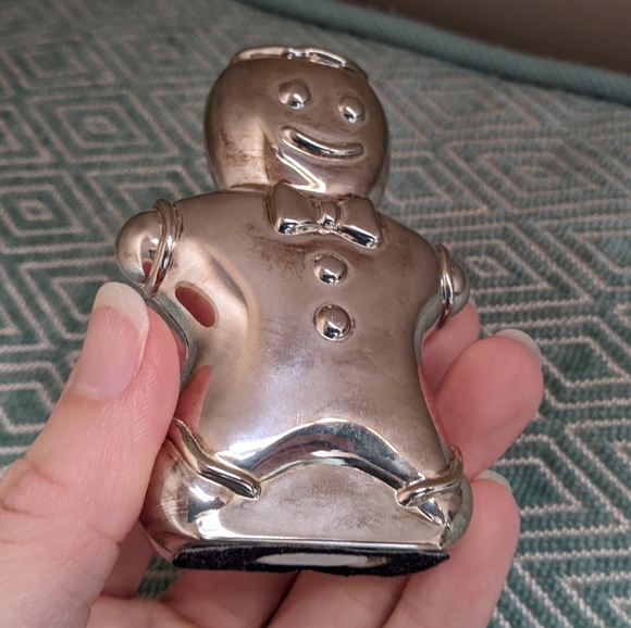 Neiman Marcus Gingerbread Salt & Pepper Shakers - Picture 4 of 10